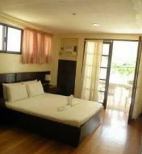 Santa Fe Club Hotel Pooc